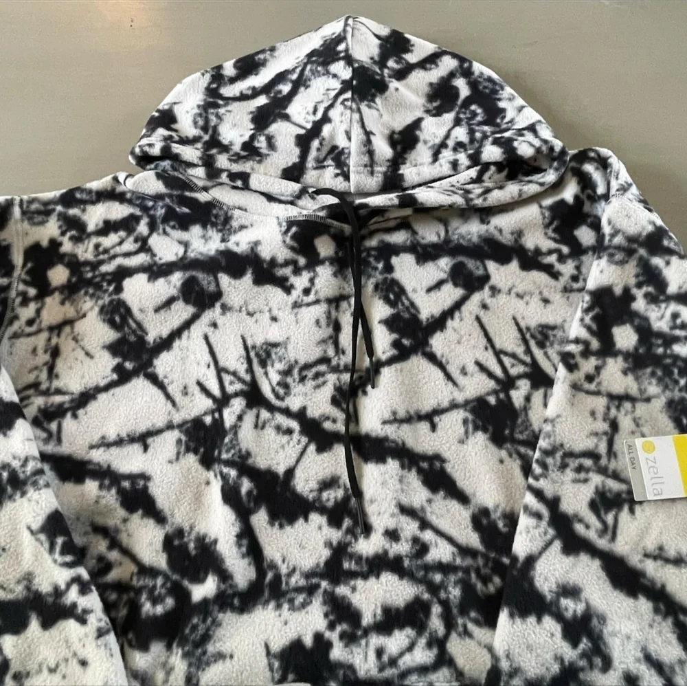 Nwt zella all day fleece tie dye pullover hoodie sweatshirt size medium - Picture 3 of 4